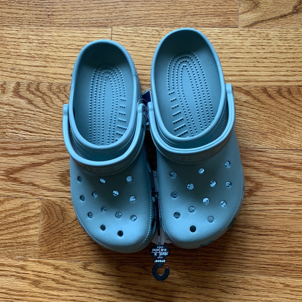 New gray crocs with tag